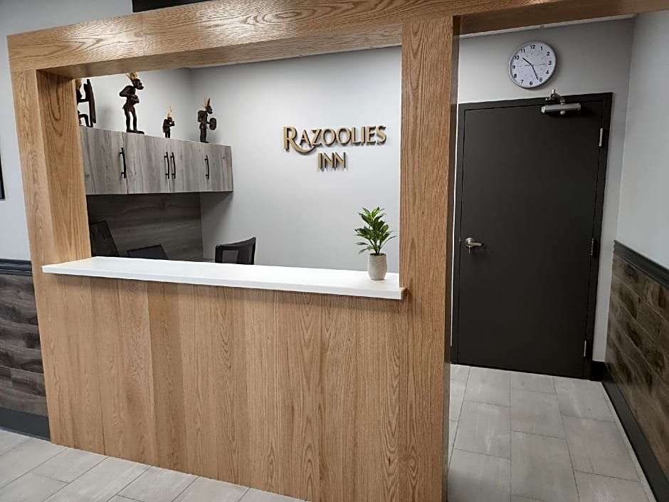 Photo 1 of 43 of Razoolies Inn