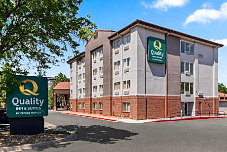 Quality Inn & Suites Denver International Airport