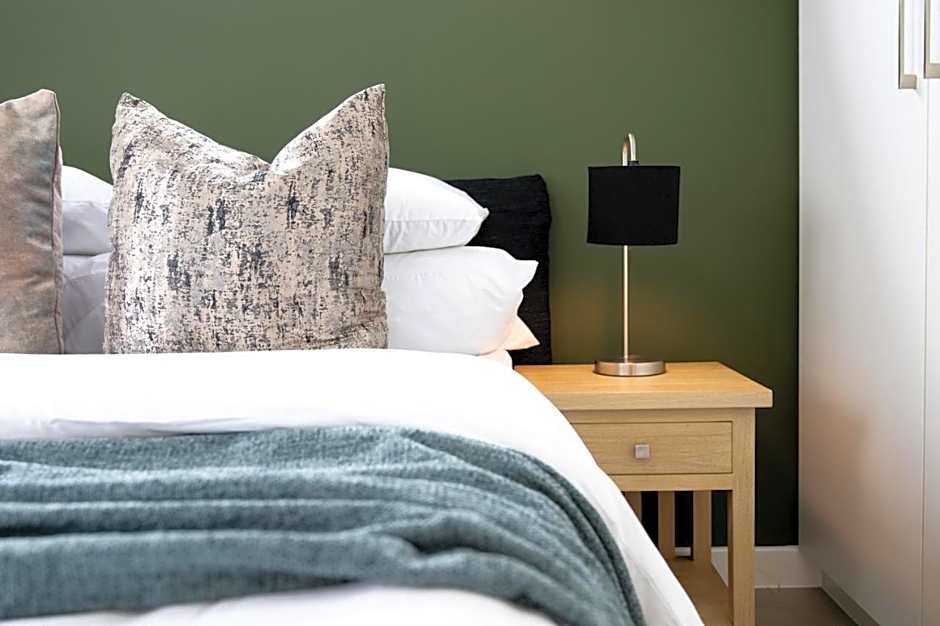 Upmarket Stunner in Ballito 360 with Inverter