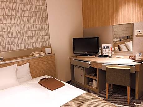 Renovated Casual Twin Room - Non-Smoking