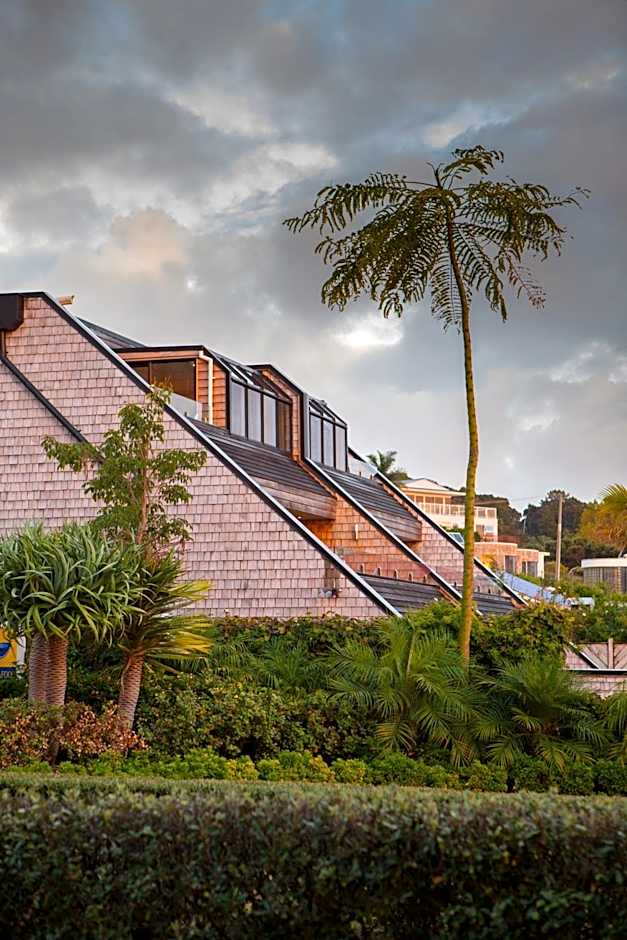 Pioneer Waterfront Apartments