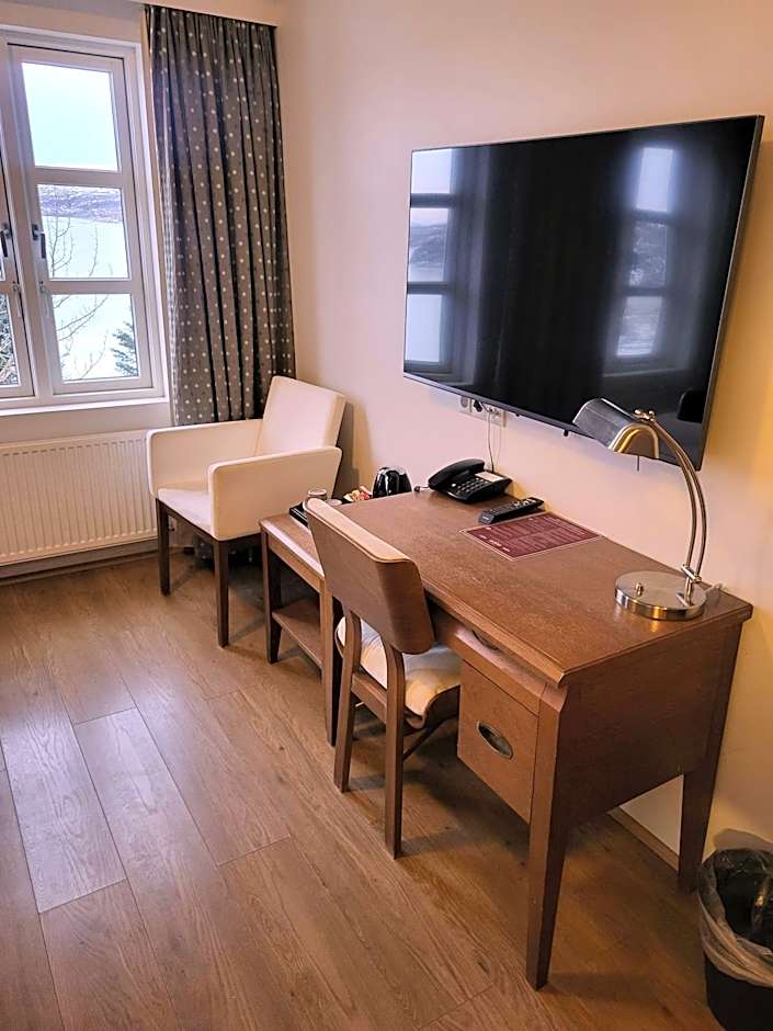 Gistihúsið - Lake Hotel Egilsstadir