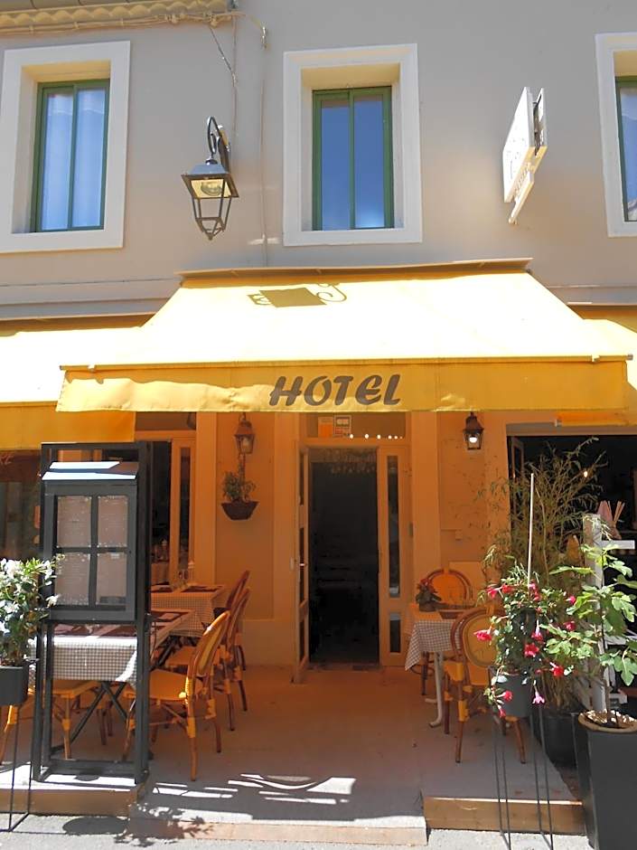 Hôtel-Restaurant "Chez Carrière"