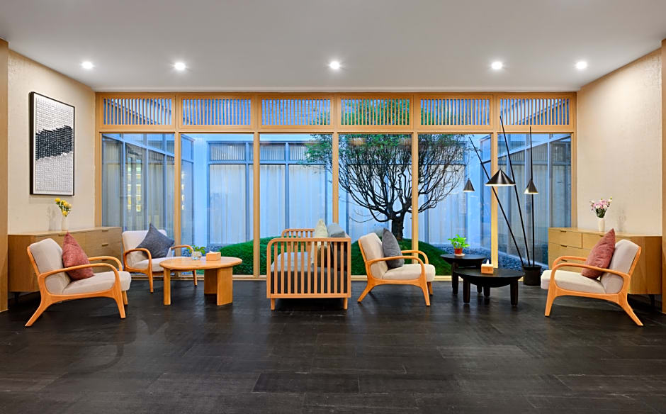 Blossom House Bazhong Enyang Micang Dao