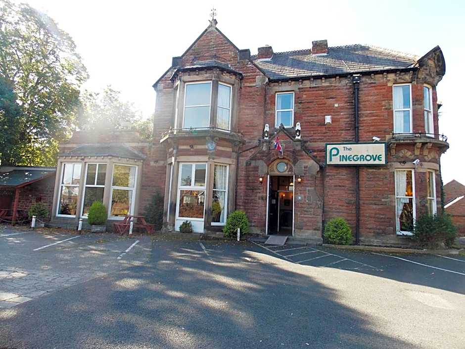Pinegrove Hotel