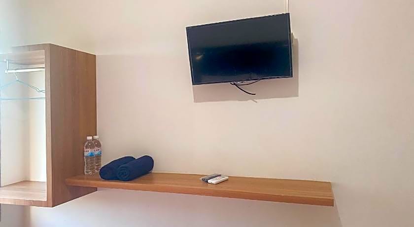 RedDoorz @ Kubu Selem Palapa Lampung