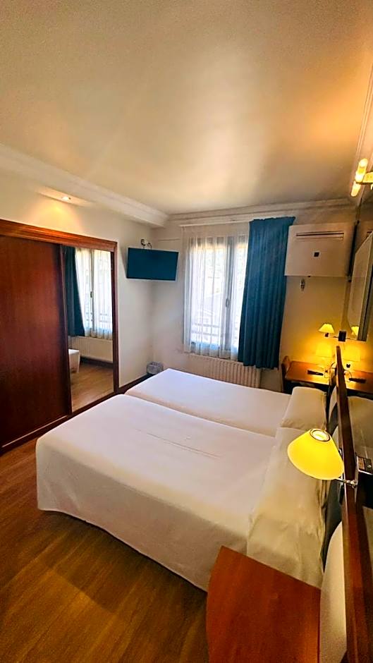 Hotel Oria