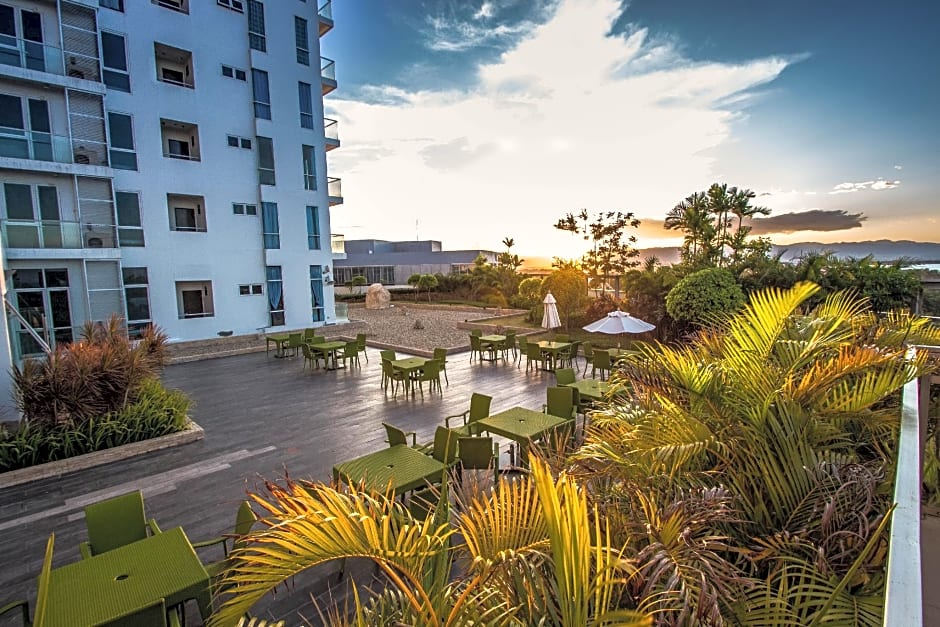 CSuites at 8 Newtown Mactan Cebu