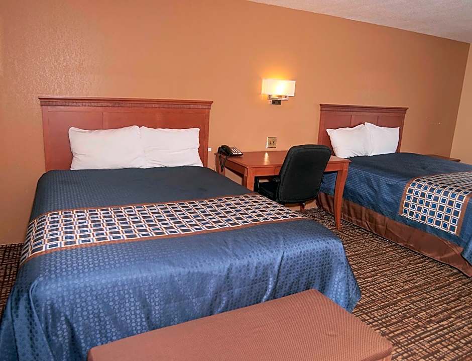 Hollow Inn and Motel