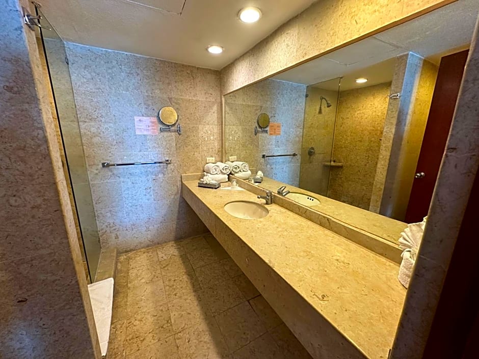 Hotel Quijote Inn