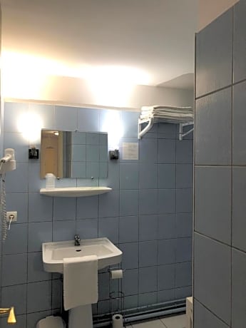 Triple Room with Bath