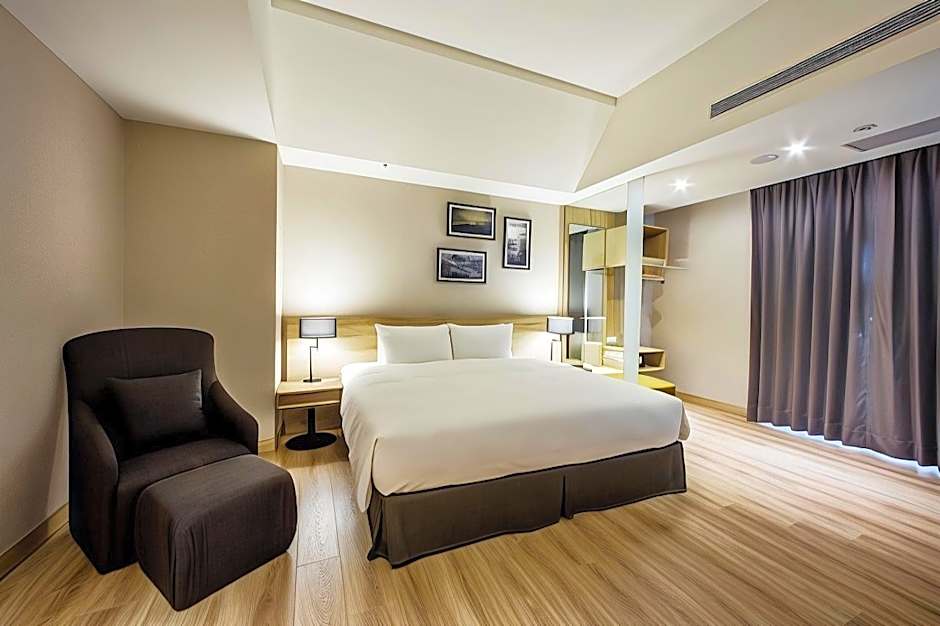 The HO Hotel