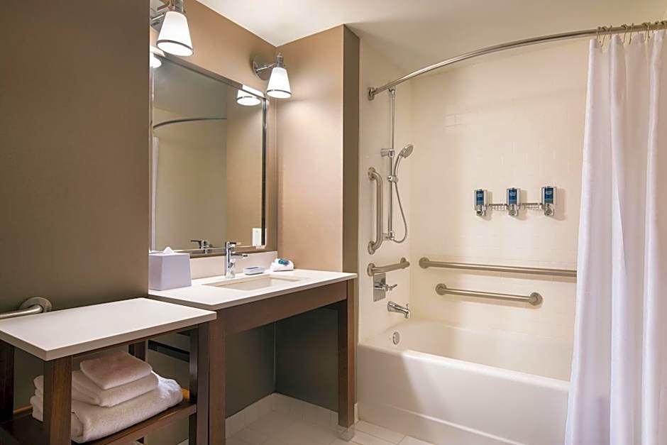 Four Points By Sheraton At Phoenix Mesa Gateway Airport