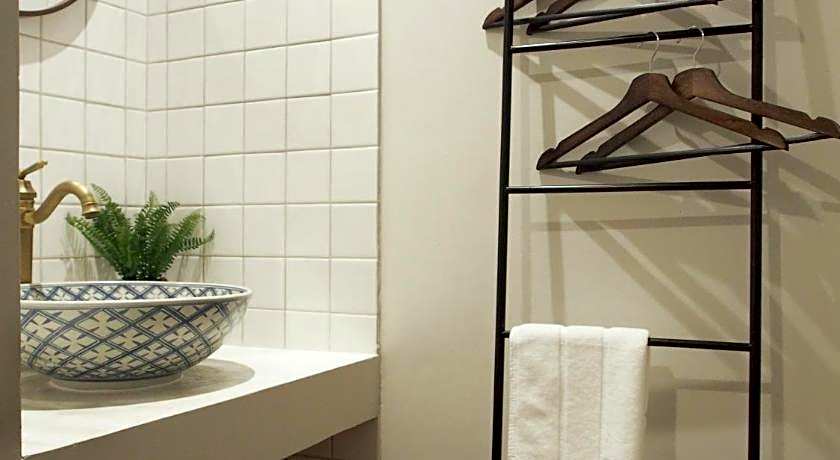 A DAY INN RANONG HOSTEL