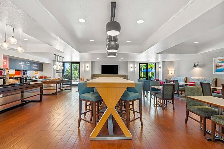 Hampton Inn By Hilton & Suites Lathrop, Ca