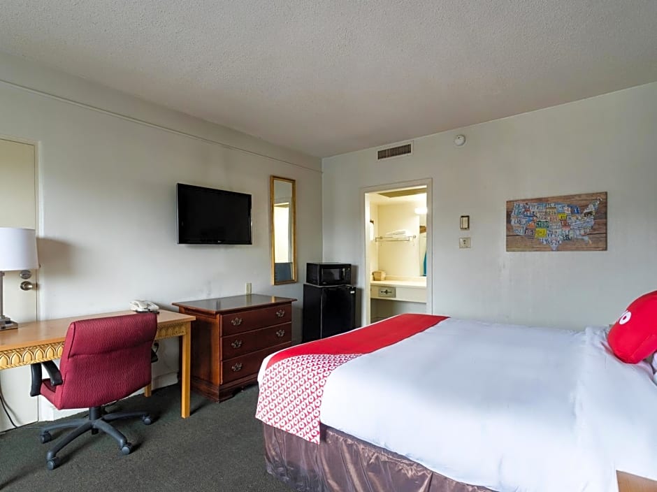 OYO Hotel Sumter SC Downtown