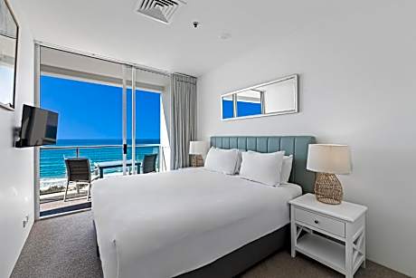 One Bedroom Ocean View Apartment
