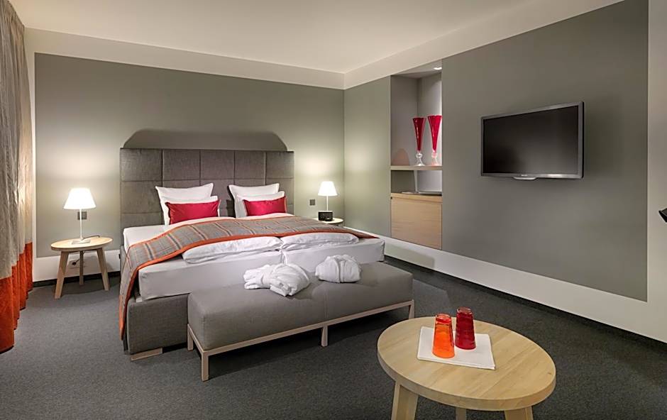 Photo 1 of 5 of Junior Suite, Valley View