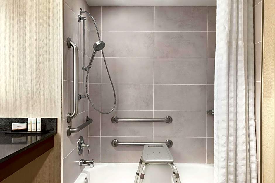 Embassy Suites By Hilton Hotel Cleveland-Rockside