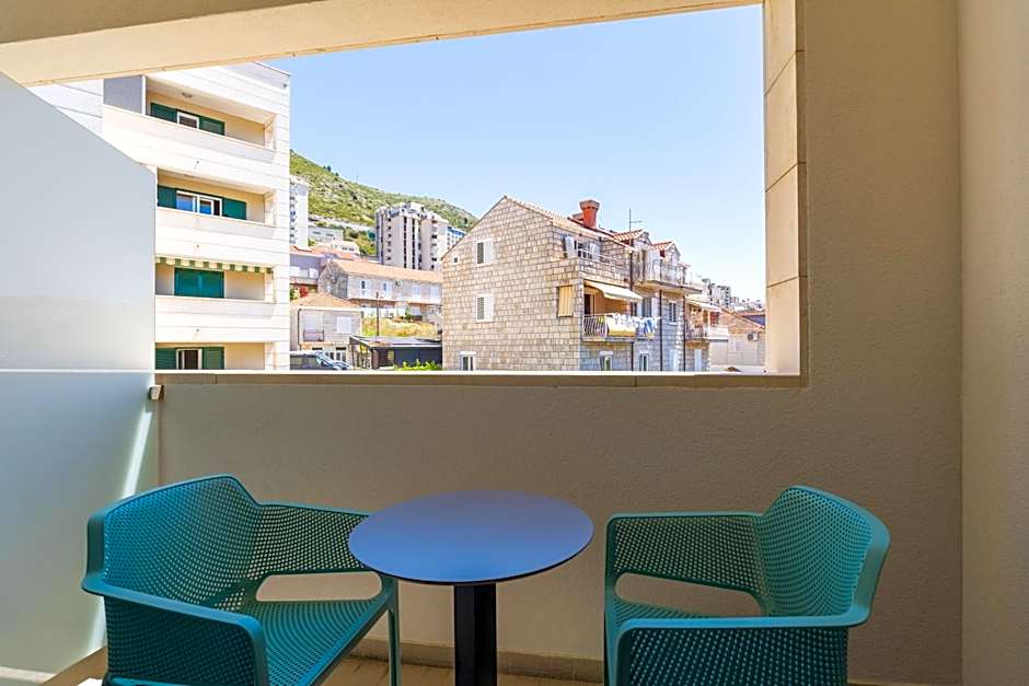 Berkeley Hotel & Day Spa