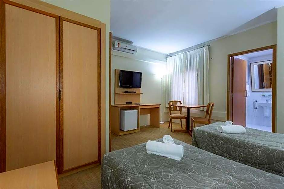 Photo 1 of 2 of Standard 2 Twin Beds Suite
