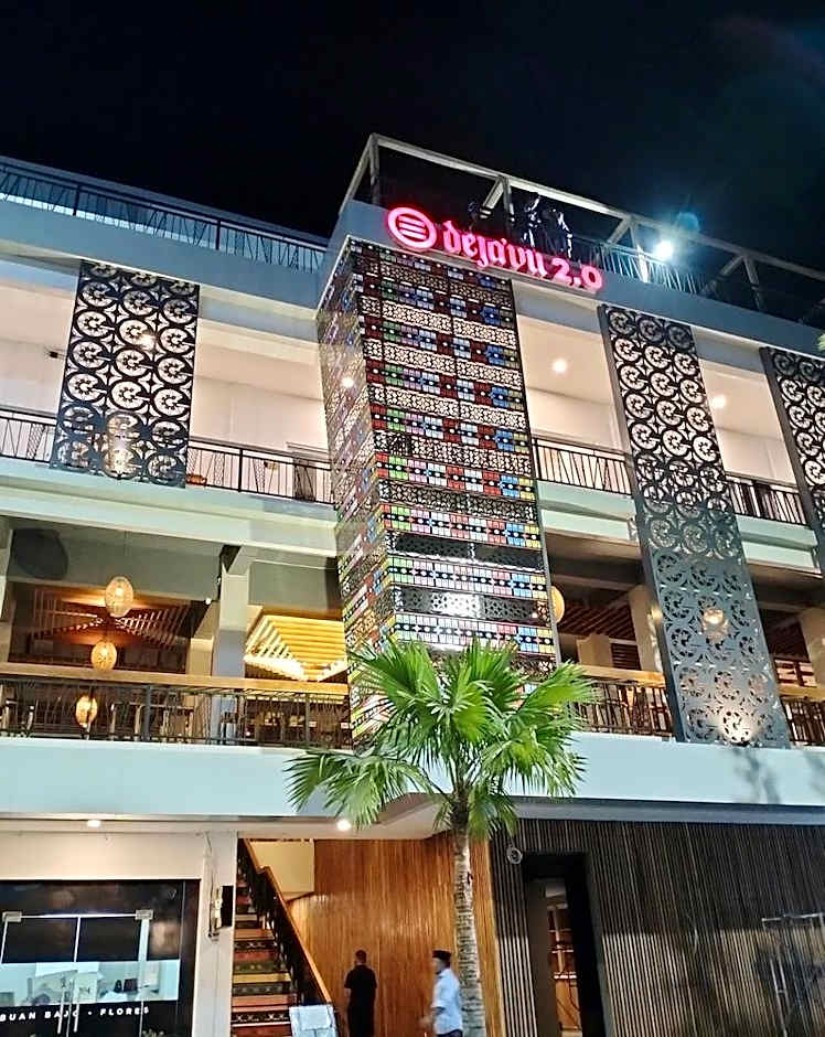 DEJAVU 2.0 HOTEL BAJO KOMODO
