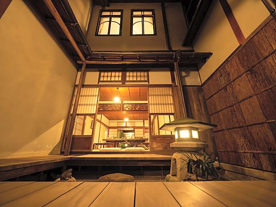 Inase Otsu Machiya Bed and Breakfast