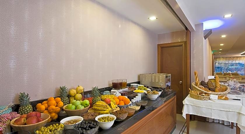 Tugcu Hotel Select