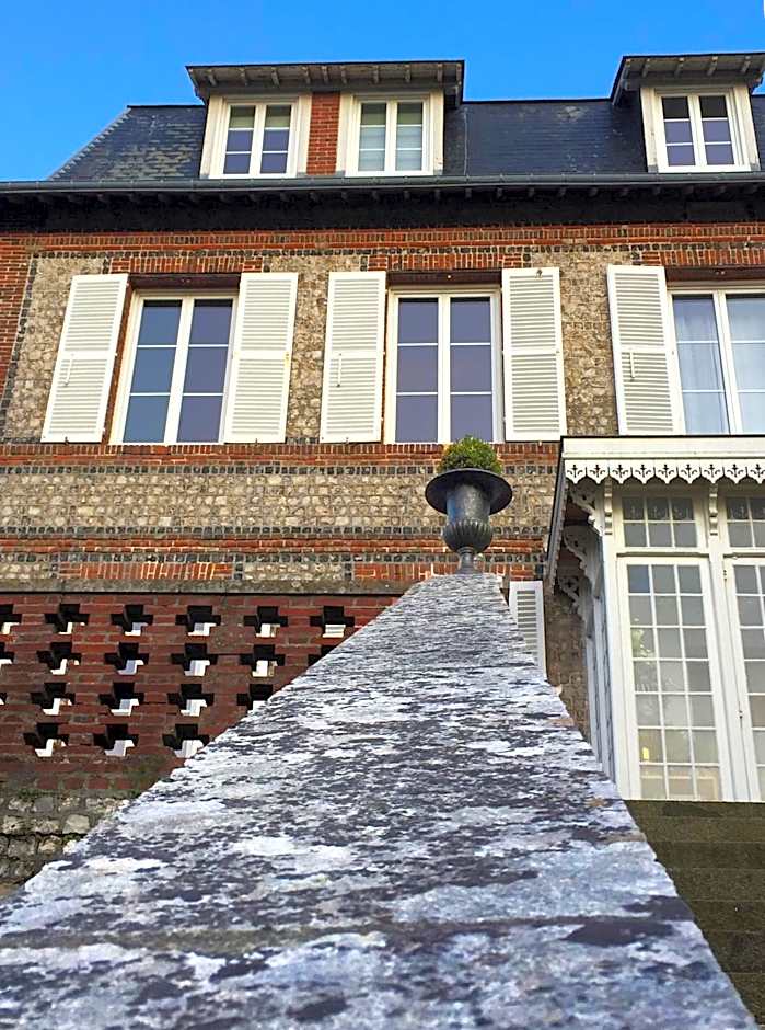 Castel De La Terrasse