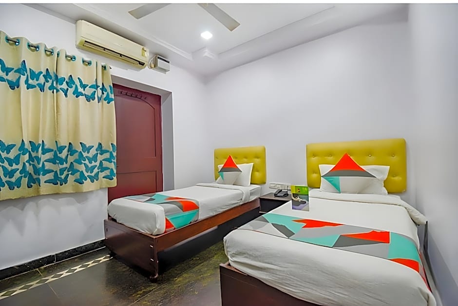 Prince Holiday Inn by OYO Rooms – Visakhapatnam, WI