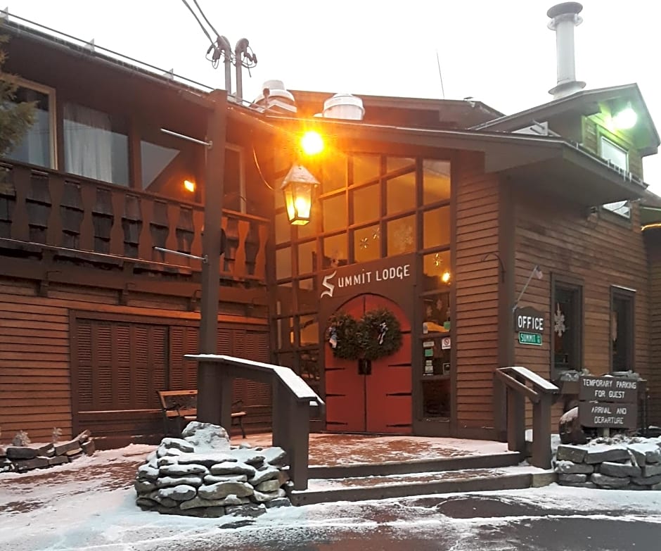 Summit Lodge