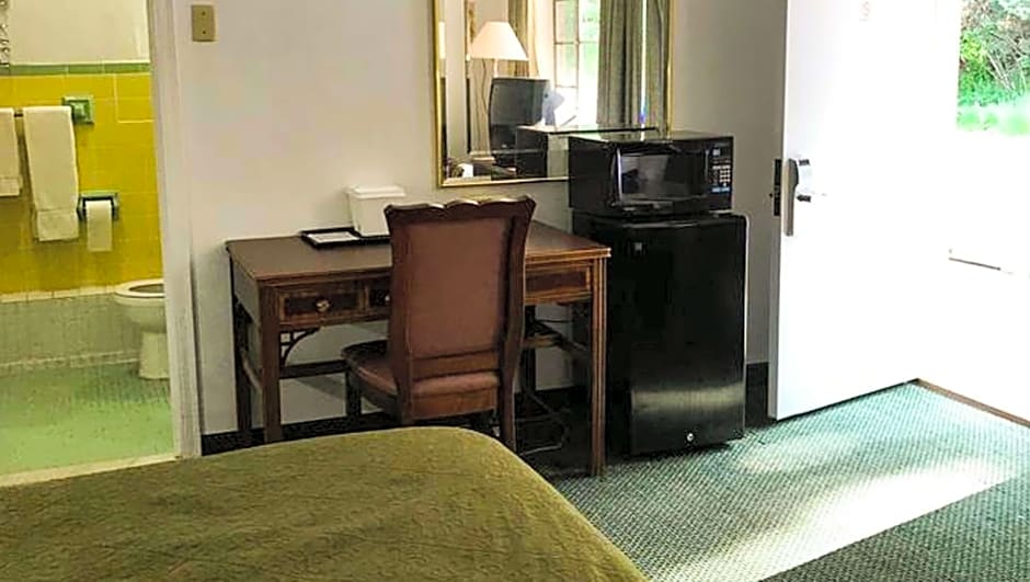 Relax Inn Altoona