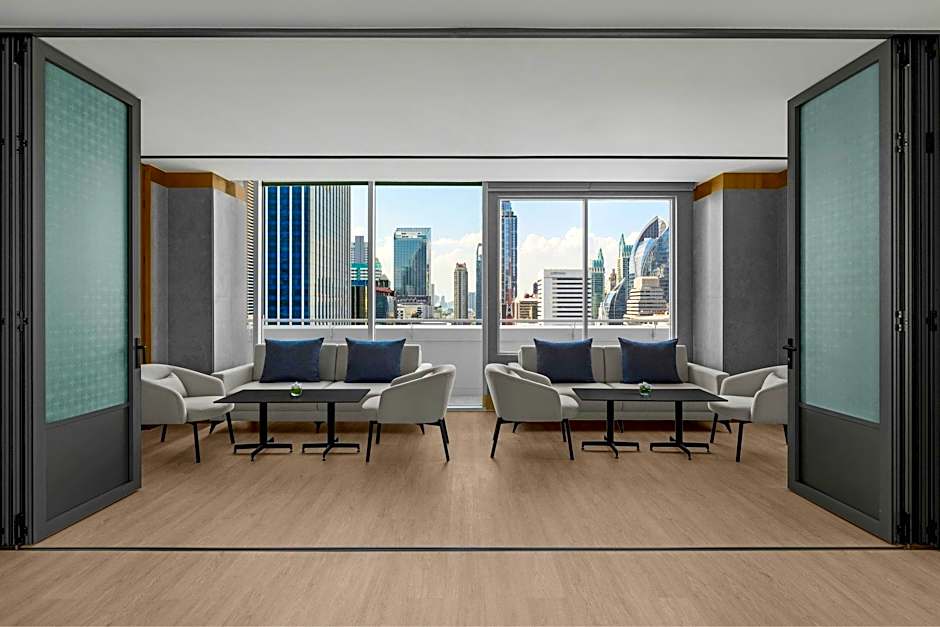 Courtyard By Marriott Bangkok