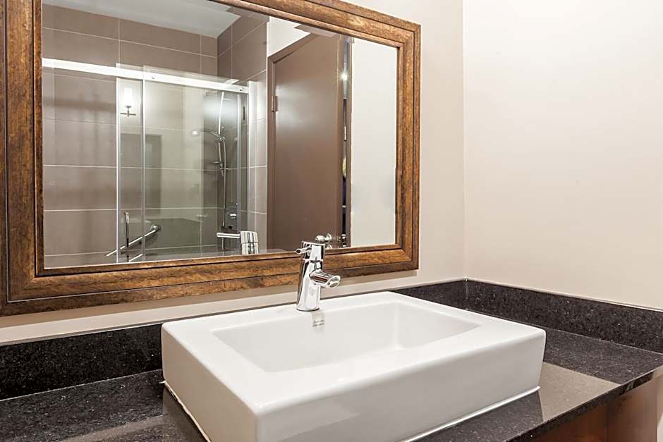 Hotel Ambassadeur et Suites