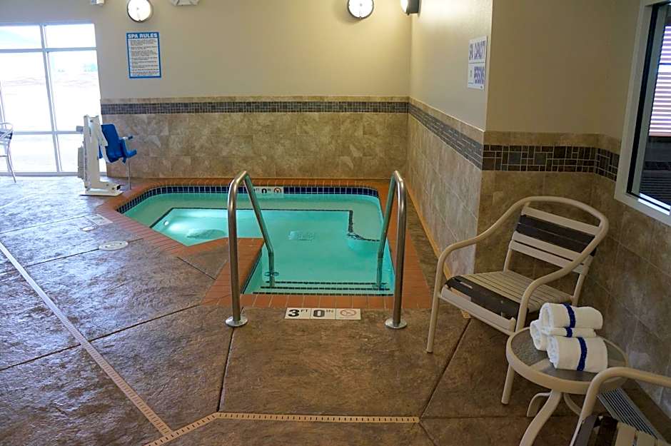 AmericInn by Wyndham Hartford SD