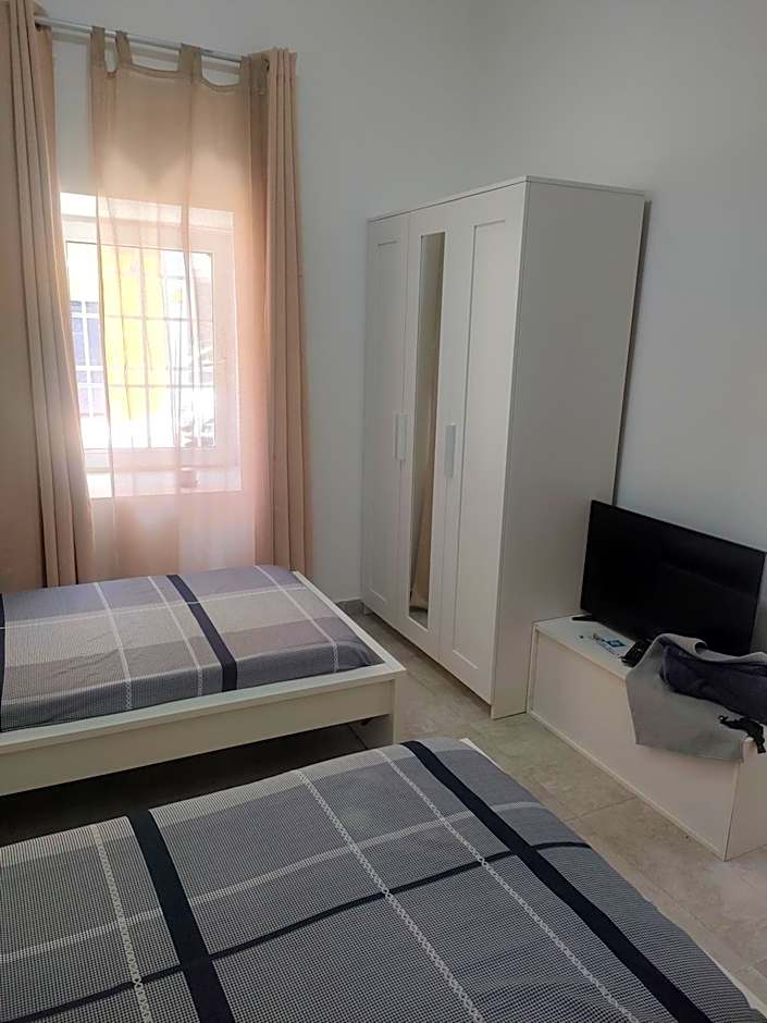 Alba 2 apartamento y Alba 3 habitación con baño