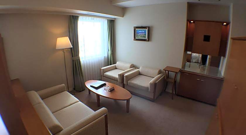 Hotel Okhotsk Palace