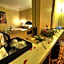 Golden Deluxe Hotel