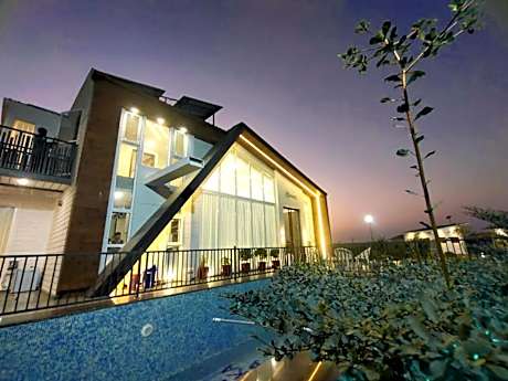 Shaw Estate- Near Expo Mart, Mehra Farm