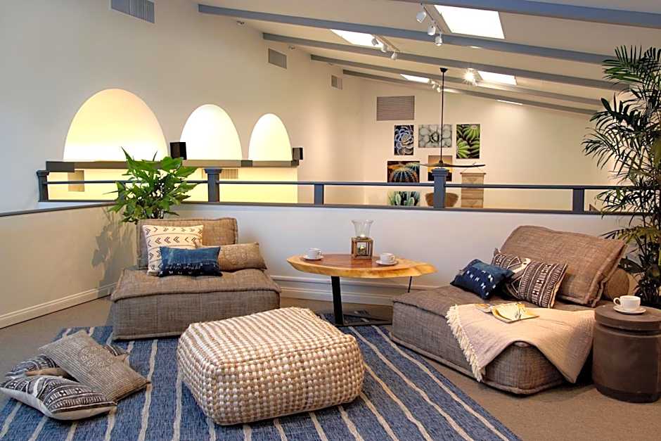 Azure Palm Hot Springs