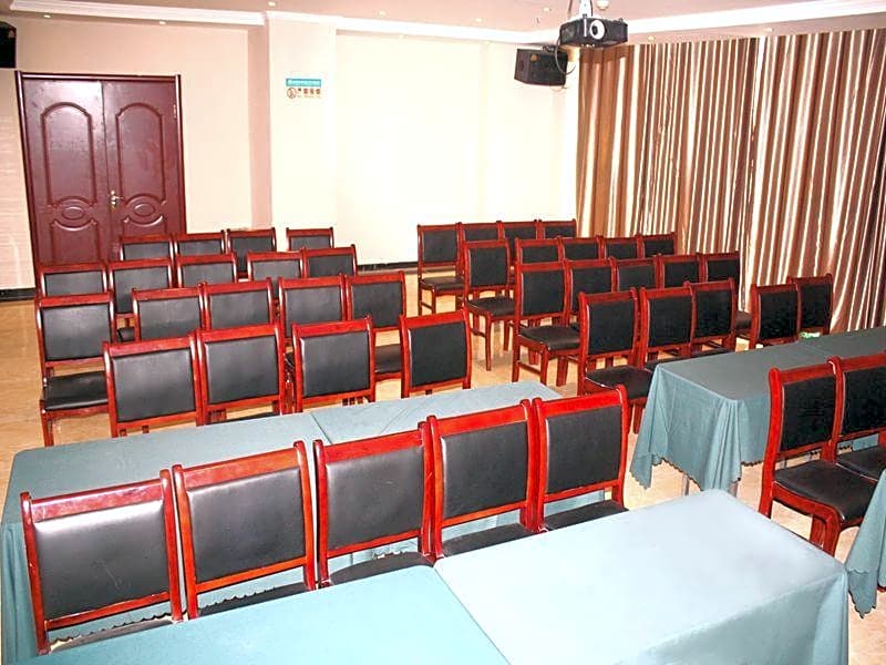 GreenTree Inn Shandong Liaocheng Chiping East Huixin Road Business Hotel