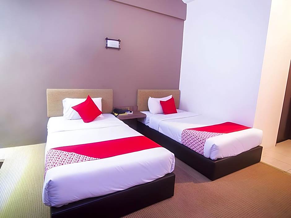 Super OYO 979 Hua Kuok Inn