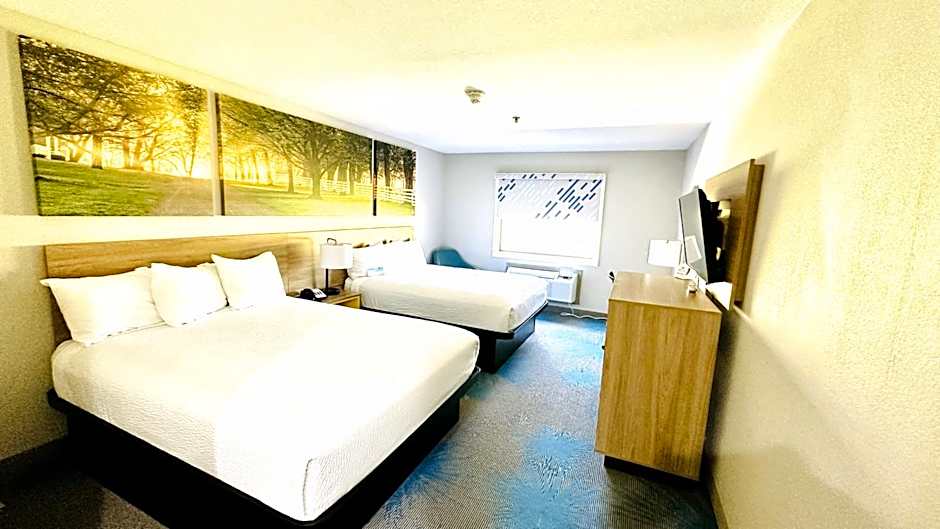 Days Inn & Suites by Wyndham Wynne