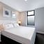 The Hamptons Apartments - St Kilda