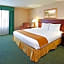 Holiday Inn Express and Suites Pittsburgh West Mifflin