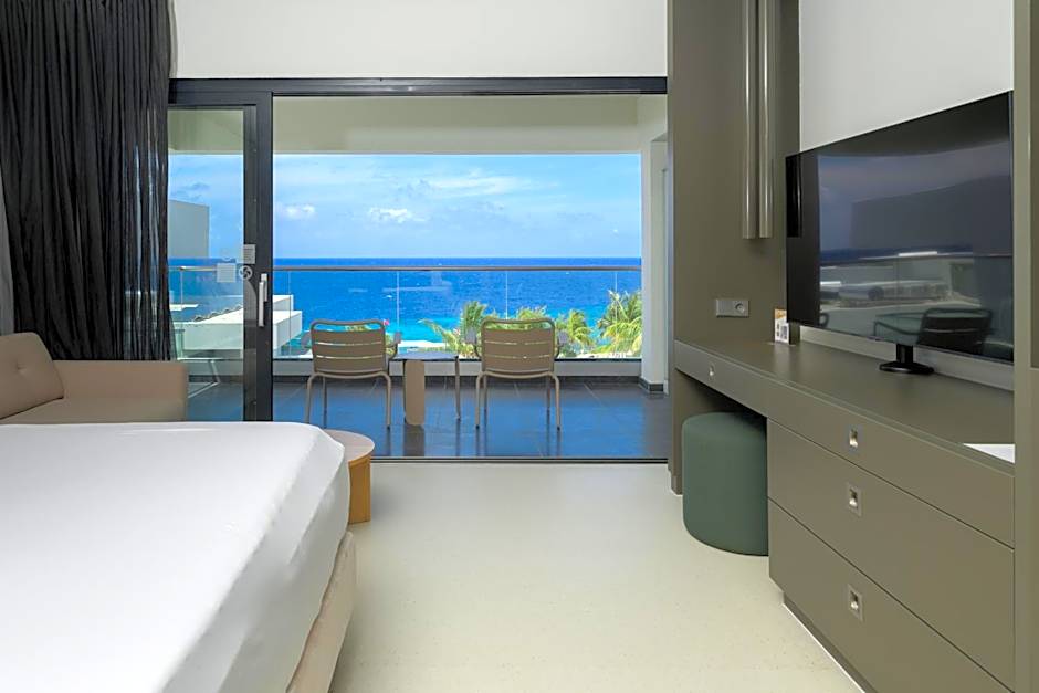 Papagayo Beach Hotel