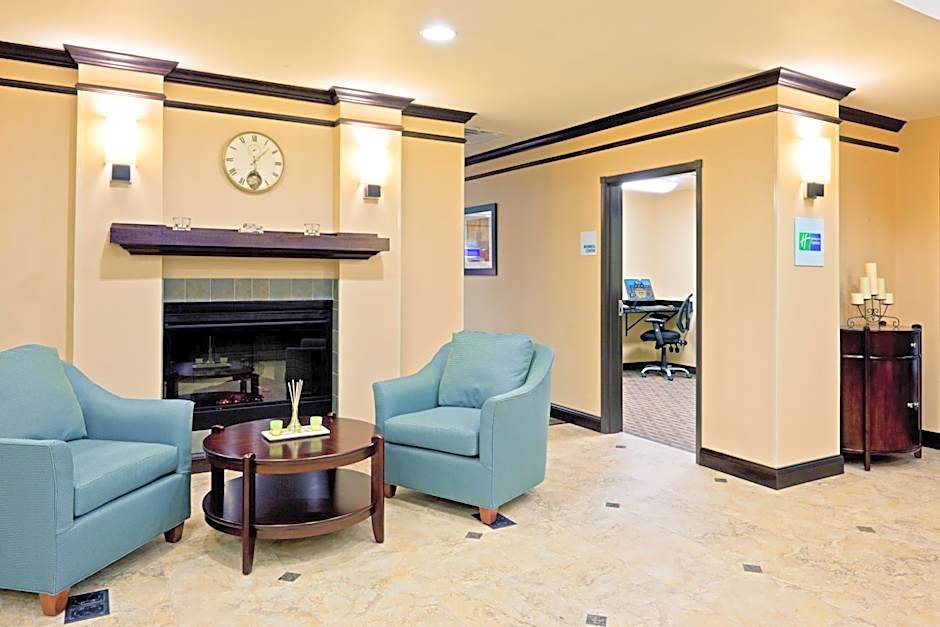 Holiday Inn Express & Suites Syracuse North - Airport Area by IHG