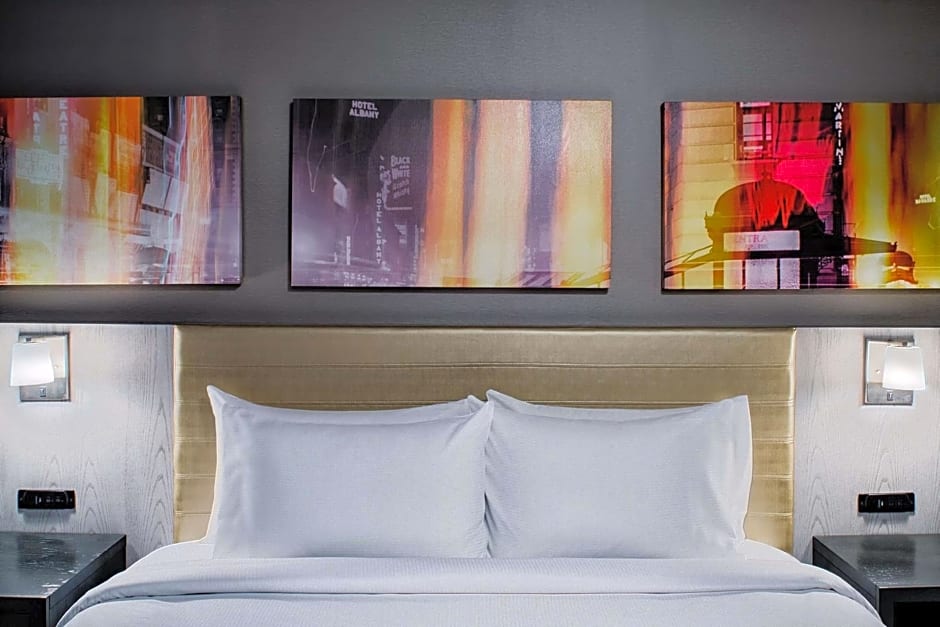 DoubleTree By Hilton New York Times Square West