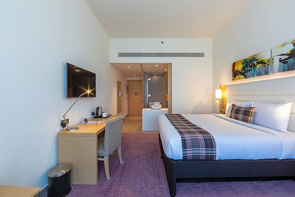 Premier Inn Dubai Dragon Mart