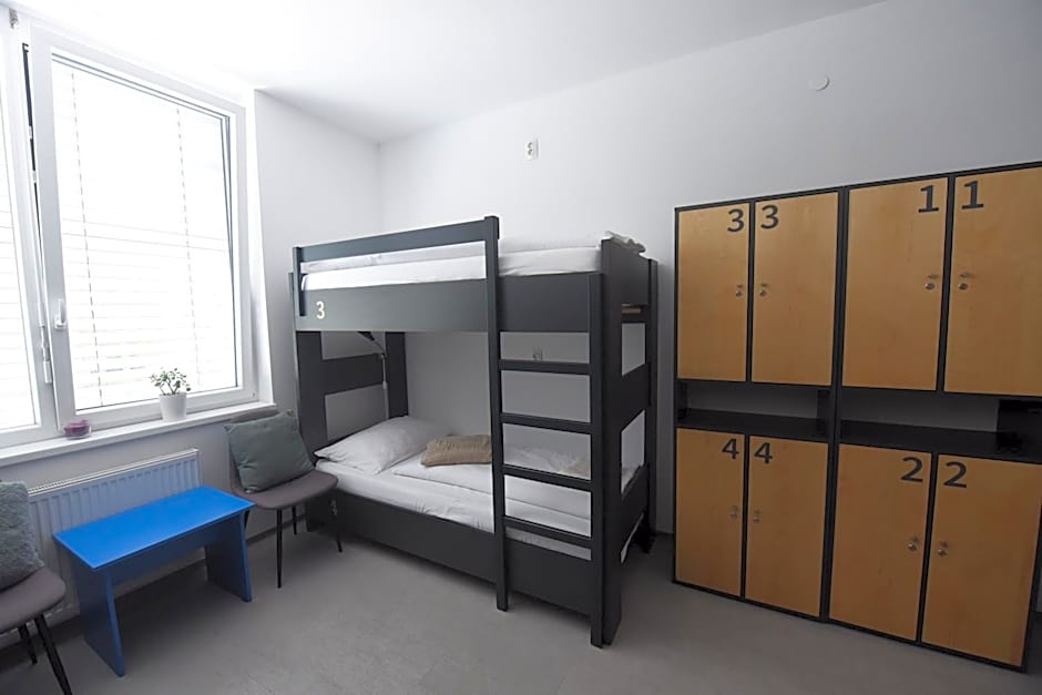 MS Sparrow Hostel